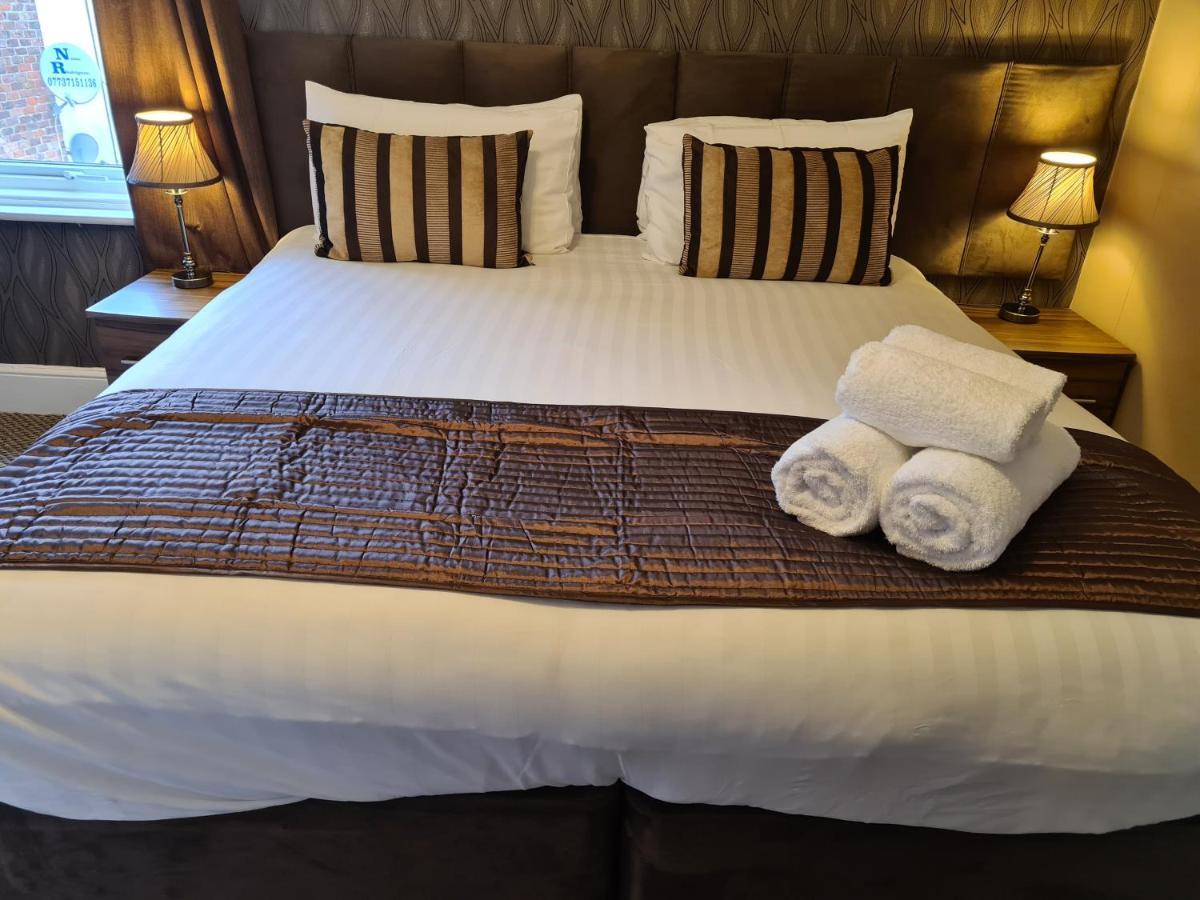 The Penkelie Hotel Southport Kültér fotó