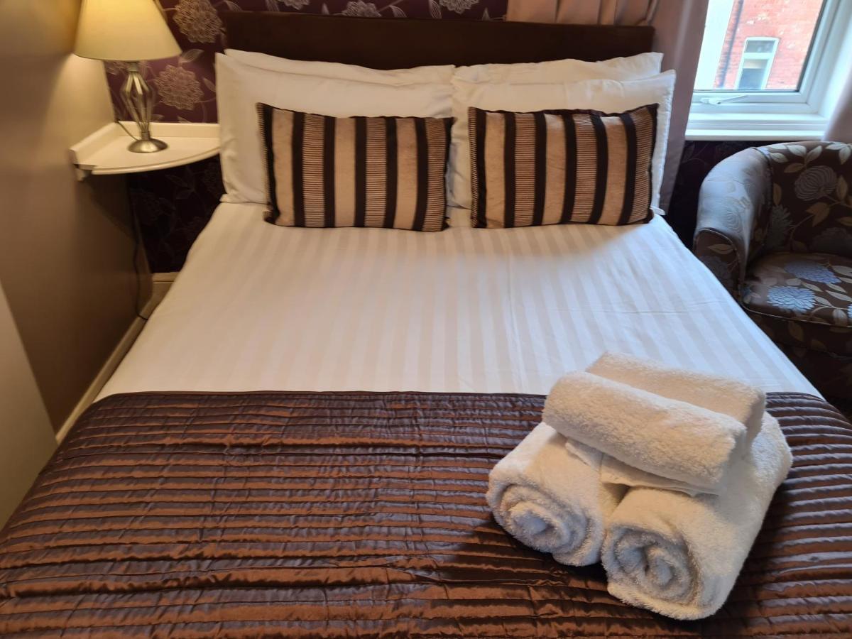 The Penkelie Hotel Southport Kültér fotó