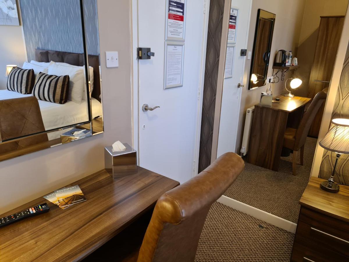 The Penkelie Hotel Southport Kültér fotó